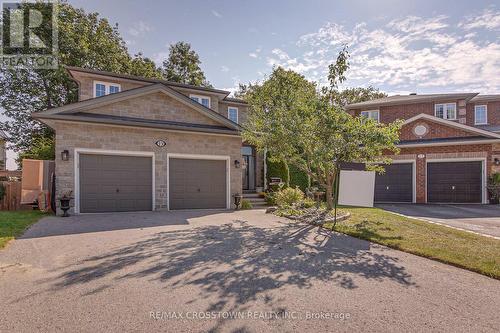 19 Mccarthy Court, Barrie, ON - Outdoor With Facade