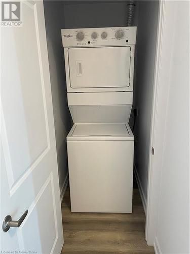 470 Dundas Street E Unit# 215, Hamilton, ON - Indoor Photo Showing Laundry Room