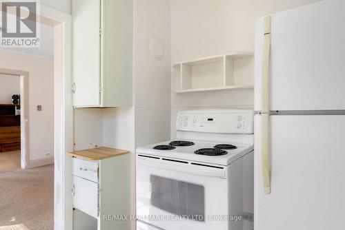 19 Marion Avenue, Parry Sound, ON - Indoor Photo Showing Kitchen