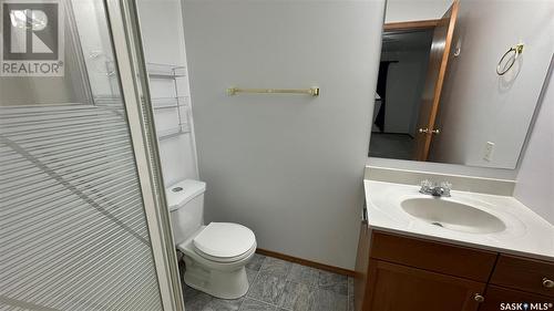 906 104Th Avenue, Tisdale, SK - Indoor Photo Showing Bathroom