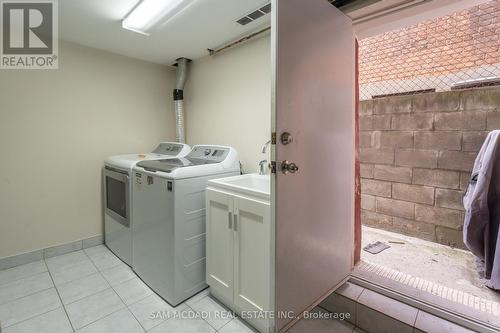 1050 Ossington Avenue, Toronto (Dovercourt-Wallace Emerson-Junction), ON - Indoor Photo Showing Laundry Room