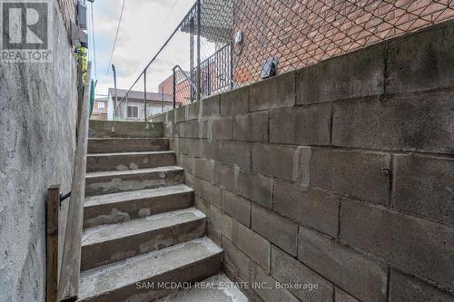 1050 Ossington Avenue, Toronto, ON - Indoor Photo Showing Bathroom