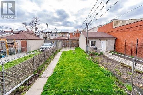 1050 Ossington Avenue, Toronto, ON - Outdoor