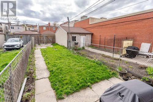 1050 Ossington Avenue, Toronto, ON - Outdoor