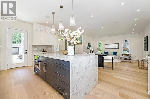 1618 Dogwood Trail, Mississauga (Mineola), ON - Indoor Photo Showing Kitchen With Upgraded Kitchen