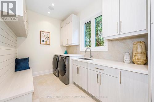 1618 Dogwood Trail, Mississauga (Mineola), ON - Indoor Photo Showing Laundry Room