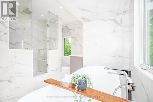 1618 Dogwood Trail, Mississauga (Mineola), ON - Indoor Photo Showing Bathroom