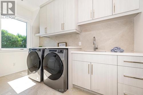 1618 Dogwood Trail, Mississauga (Mineola), ON - Indoor Photo Showing Laundry Room