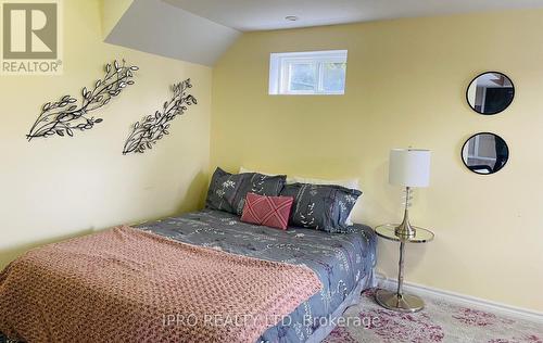 70 Southlake Boulevard, Brampton (Madoc), ON - Indoor Photo Showing Bedroom