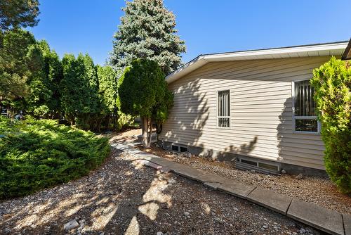 3-17017 Snow Avenue, Summerland, BC - Outdoor