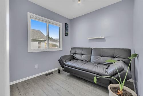 780 Coronation Avenue, Kelowna, BC - Indoor