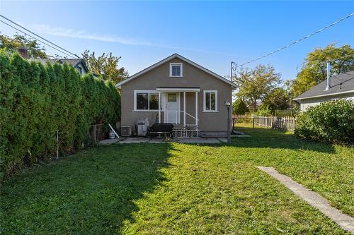 780 Coronation Avenue, Kelowna, BC - Outdoor