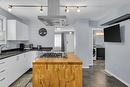 780 Coronation Avenue, Kelowna, BC  - Indoor Photo Showing Kitchen 