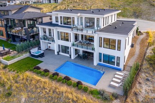 980 Ledgeview Court, Kelowna, BC - Outdoor With In Ground Pool With Deck Patio Veranda