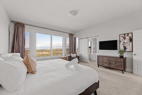 980 Ledgeview Court, Kelowna, BC - Indoor Photo Showing Bedroom