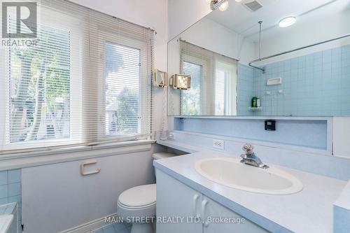 73 Colin Avenue, Toronto, ON - Indoor Photo Showing Bathroom