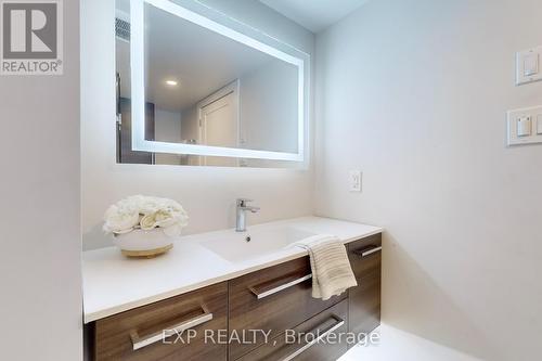 503 - 5460 Yonge Street, Toronto (Willowdale West), ON - Indoor Photo Showing Bathroom