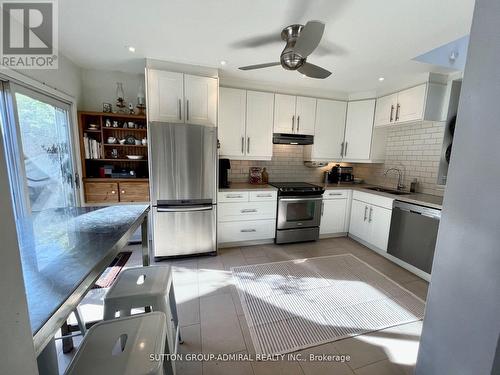 20 Poucher Street, Toronto (Blake-Jones), ON - Indoor Photo Showing Kitchen