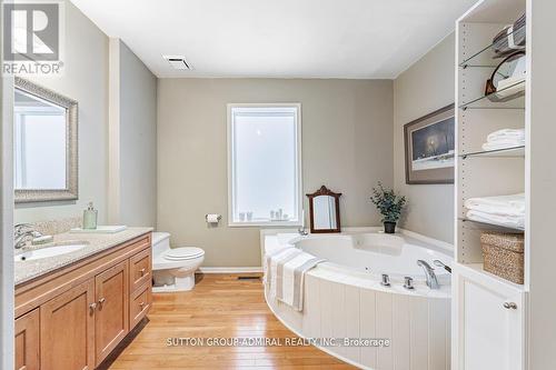 20 Poucher Street, Toronto (Blake-Jones), ON - Indoor Photo Showing Bathroom