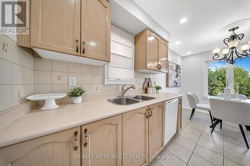 52 Knotwood Crescent, Toronto (Rouge), ON - Indoor Photo Showing Kitchen With Double Sink