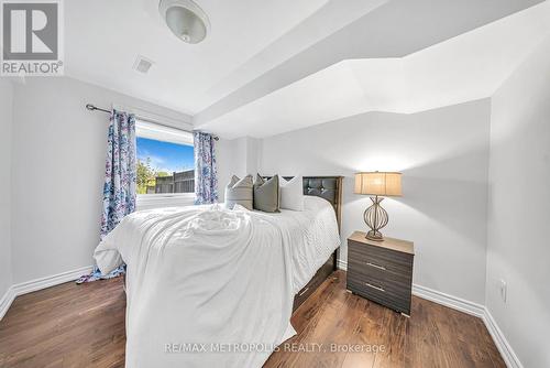 52 Knotwood Crescent, Toronto, ON - Indoor Photo Showing Bedroom