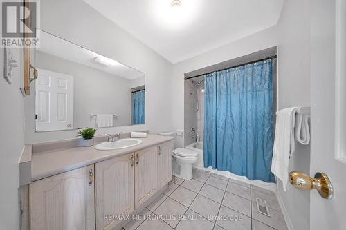 52 Knotwood Crescent, Toronto, ON - Indoor Photo Showing Bathroom