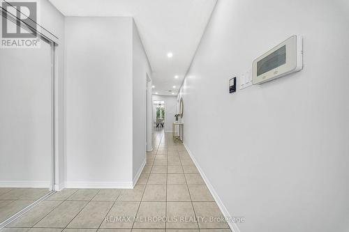 52 Knotwood Crescent, Toronto, ON - Indoor Photo Showing Other Room