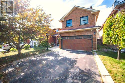 110 Summitcrest Drive, Richmond Hill, ON - Outdoor