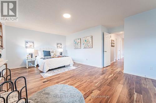 110 Summitcrest Drive, Richmond Hill, ON - Indoor Photo Showing Bedroom