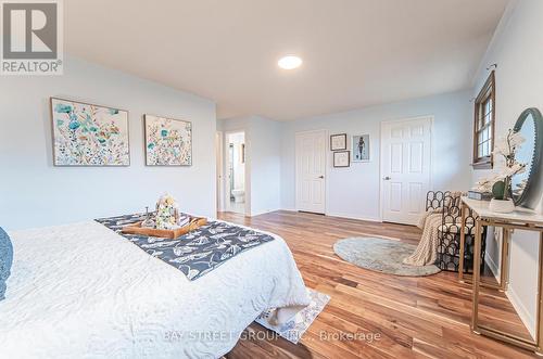 110 Summitcrest Drive, Richmond Hill, ON - Indoor Photo Showing Bedroom