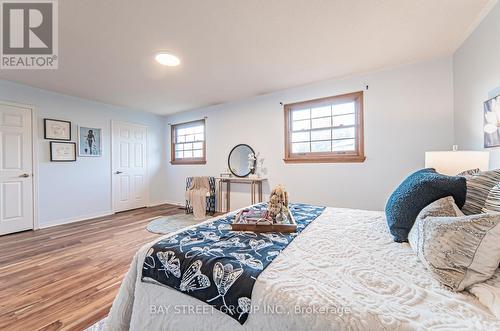 110 Summitcrest Drive, Richmond Hill, ON - Indoor Photo Showing Bedroom