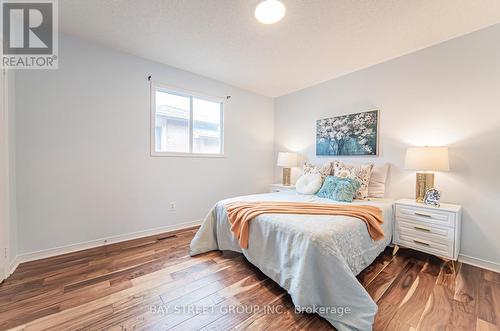 110 Summitcrest Drive, Richmond Hill, ON - Indoor Photo Showing Bedroom