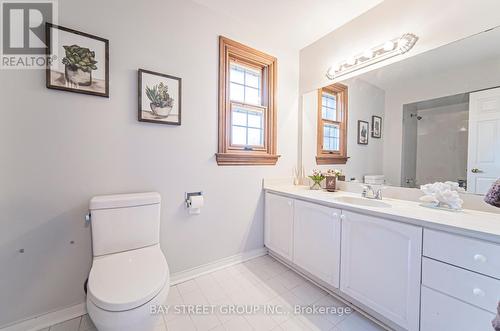 110 Summitcrest Drive, Richmond Hill (Devonsleigh), ON - Indoor Photo Showing Bathroom