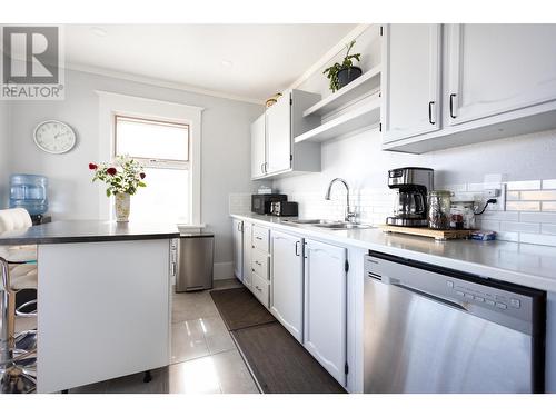 488 Gillett Street, Prince George, BC - Indoor Photo Showing Kitchen