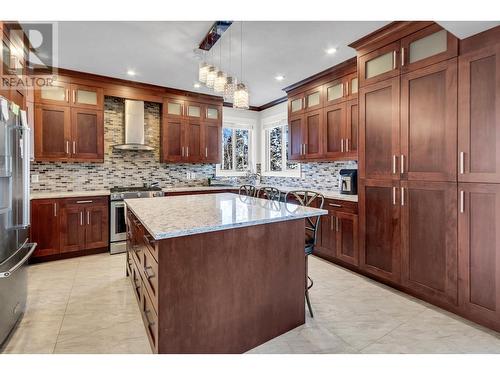 3228 Parkview Crescent, Prince George, BC - Indoor Photo Showing Kitchen With Upgraded Kitchen