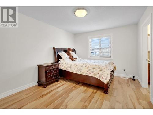 3228 Parkview Crescent, Prince George, BC - Indoor Photo Showing Bedroom