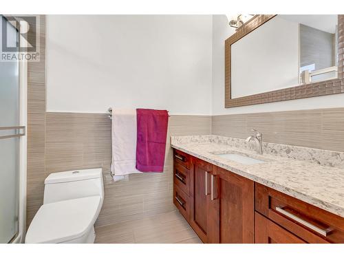 3228 Parkview Crescent, Prince George, BC - Indoor Photo Showing Bathroom