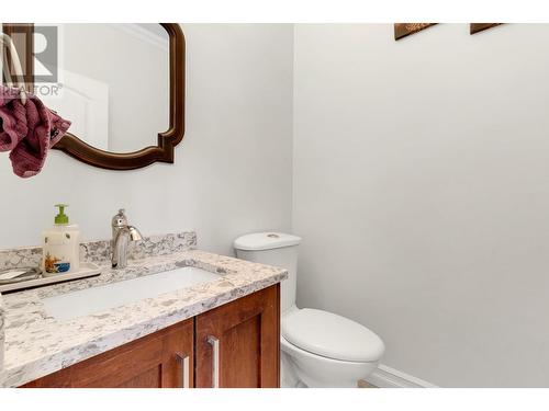 3228 Parkview Crescent, Prince George, BC - Indoor Photo Showing Bathroom