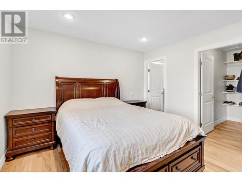 3228 Parkview Crescent, Prince George, BC - Indoor Photo Showing Bedroom