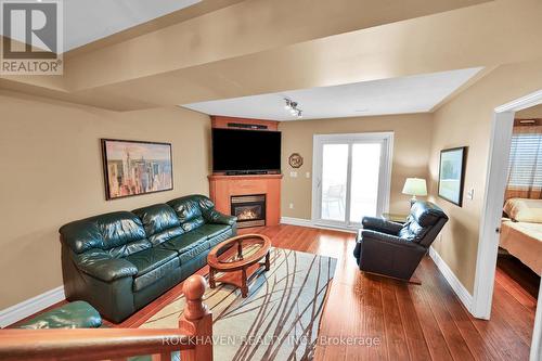 112 Redfern Avenue, Hamilton, ON - Indoor Photo Showing Living Room With Fireplace