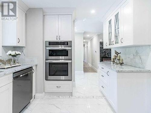 248 Robina Road, Hamilton (Ancaster), ON - Indoor Photo Showing Kitchen