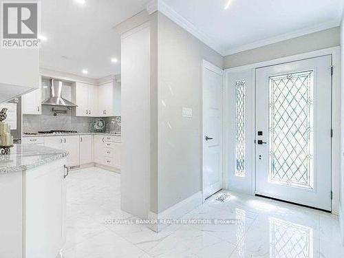 248 Robina Road, Hamilton (Ancaster), ON - Indoor Photo Showing Kitchen