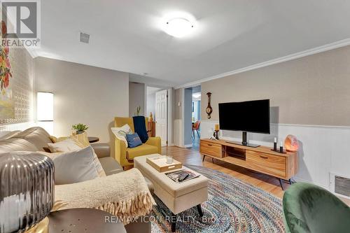 59 Ellis Crescent S, Waterloo, ON - Indoor Photo Showing Living Room