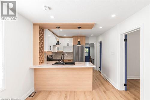 281 Normanhurst Avenue, Hamilton, ON - Indoor Photo Showing Kitchen