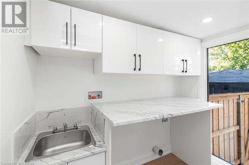 281 Normanhurst Avenue, Hamilton, ON - Indoor Photo Showing Laundry Room