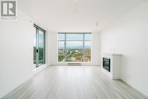 2506 280 Ross Drive, New Westminster, BC - Indoor Photo Showing Living Room With Fireplace