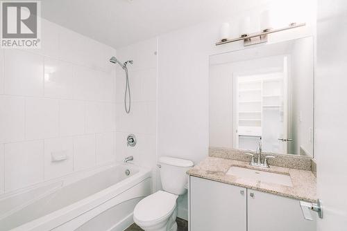 2506 280 Ross Drive, New Westminster, BC - Indoor Photo Showing Bathroom