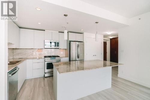 2506 280 Ross Drive, New Westminster, BC - Indoor Photo Showing Kitchen With Stainless Steel Kitchen With Upgraded Kitchen