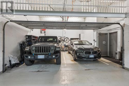 3520 Marine Way, Vancouver, BC - Indoor Photo Showing Garage