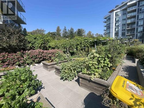 3520 Marine Way, Vancouver, BC - Outdoor